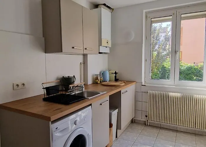 Spacieux Proche Centre-ville Apartment *