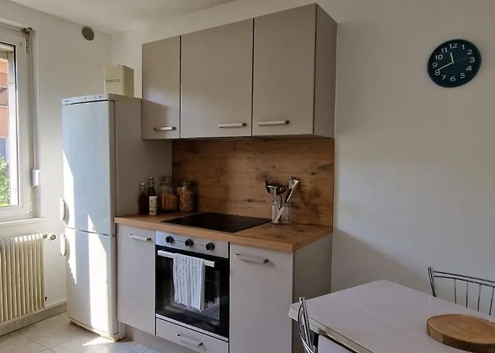 Spacieux Proche Centre-ville Appartement *